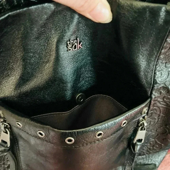 The Sak Runyon Black Leather
Shoulder Bag - Picture 7 of 12